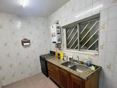 Casa en Alquiler con 5 cocheras