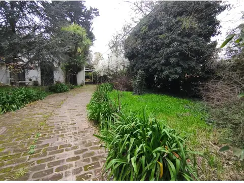 Casa 4 Ambientes Estilo Colonial - Barrio Grosellar - Apto C