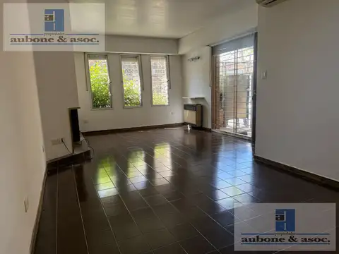 Depto Tipo Casa 5 ambientes con 2 baños