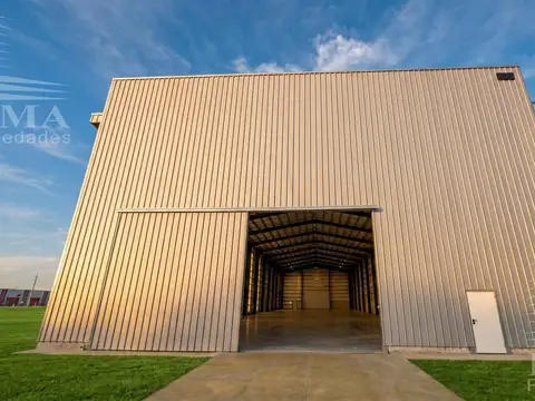 Galpon en Alquiler 105  mts Fondo