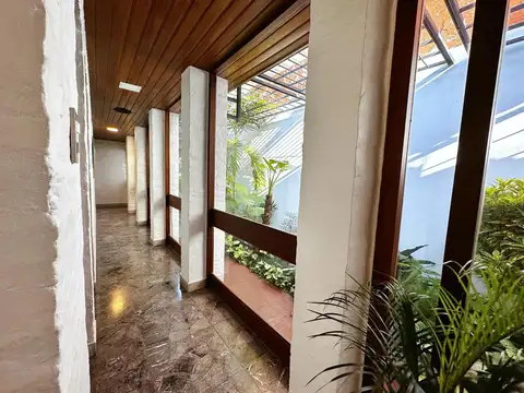 Casa en  Venta - Calle 62 e/10 y 11 - La Plata