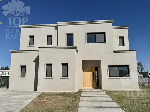 Casa en Venta de 4 dormitorios