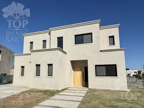 Casa en Venta en Laguna Grande, USD 549.000