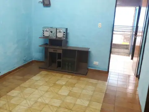 CASA 3 AMBIENTES EN EXCELENTE UBICACION!