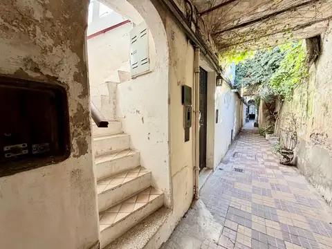 Depto Tipo Casa en Venta de 5 ambientes