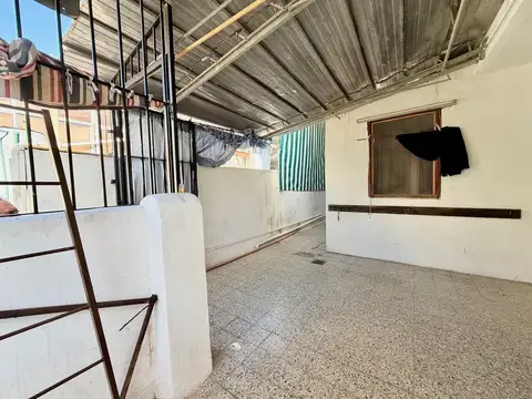 Depto Tipo Casa 5 ambientes con 1 baño