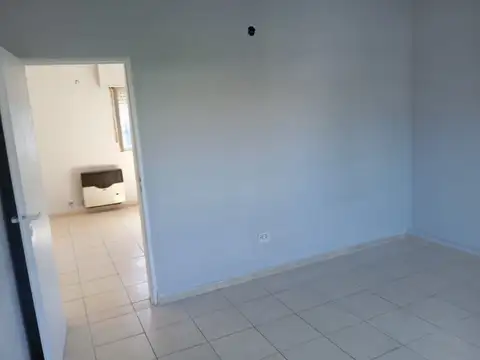 Departamento en Alquiler en Rafael Calzada, $ 450.000