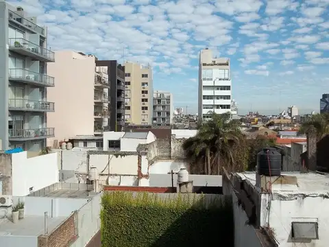 Oficina 1 ambiente con 1 baño