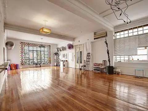 Departamento - estudio en venta, en el barrio de Monserrat, luminoso.