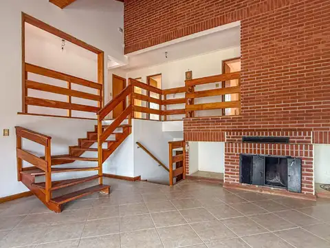 Casa en Venta con 1 cochera