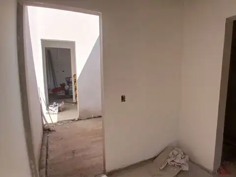Casa 7 ambientes con 4 baños