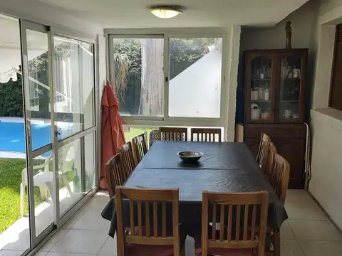 Casa en venta - 4 Dormitorios 2 Baños - Loma Verde