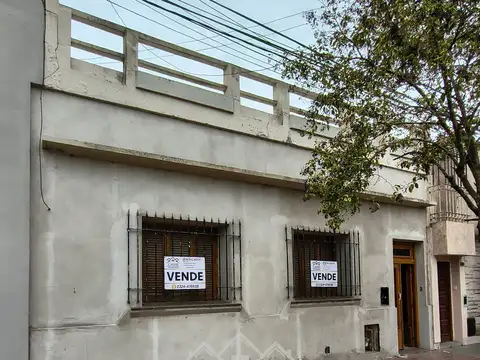 Casa a Reciclar. Mercedes, Buenos Aires.