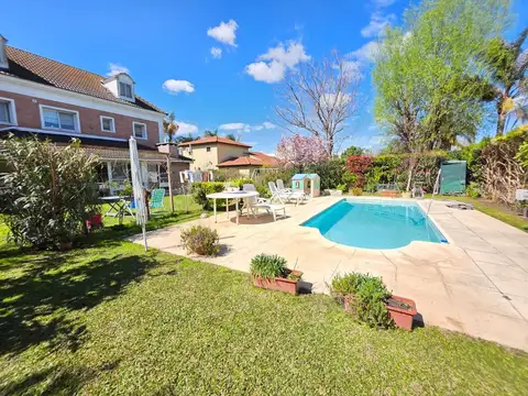 VENTA CASA 4 AMB SAN LUCAS APTO CREDITO PISCINA