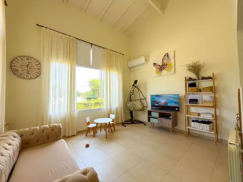 Casa en Venta con 1 cochera