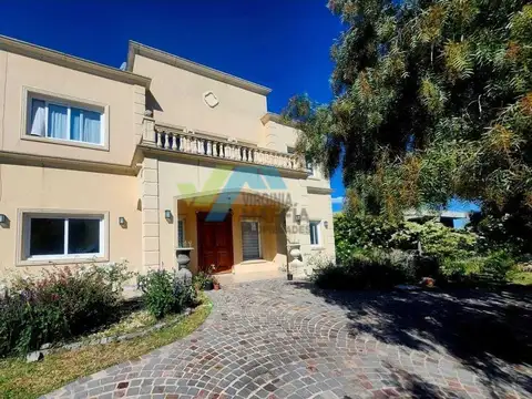Casa en Venta de 5 dormitorios