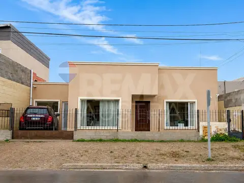 Casa de 3 dormitorios en Rada Tilly