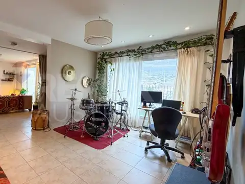 Casa 5 ambientes con 1 baño