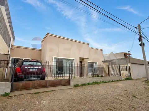 Avenida Comodoro Urtubey 500