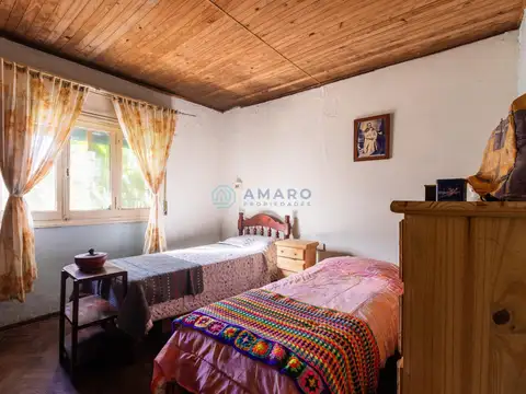 Casa 5 ambientes con 2 baños