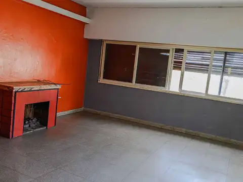 Avenida Coronel Esteban Bonorino 1200, Piso 1