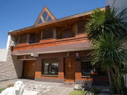 Casa en Venta en Villa Luzuriaga, USD 299.000