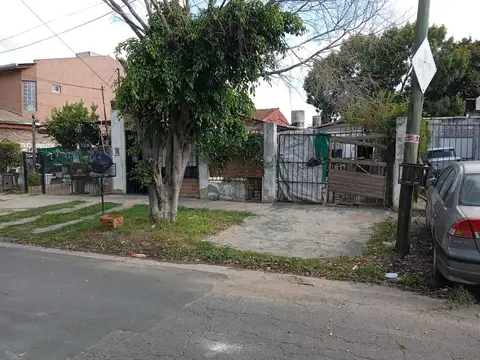Vicente Lopez  al 2300