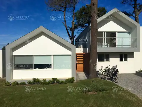 Casa en Alquiler Temporal de 5 dormitorios