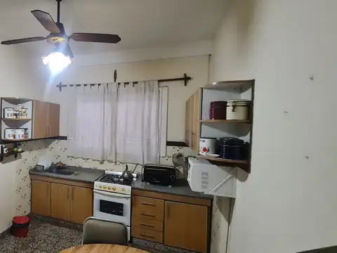 Depto Tipo Casa en Venta 50 años