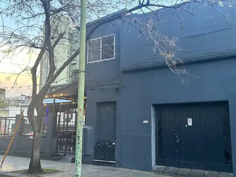 Venta de local c/ ph a refaccionar FLORESTA