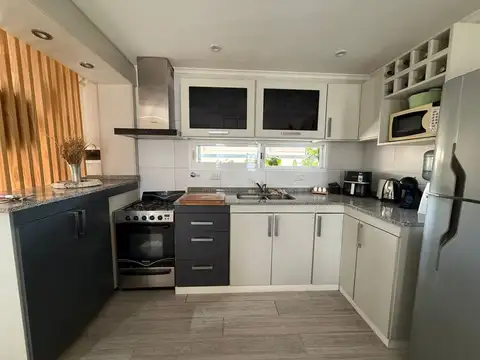 Casa moderna, funcional y en excelente estado