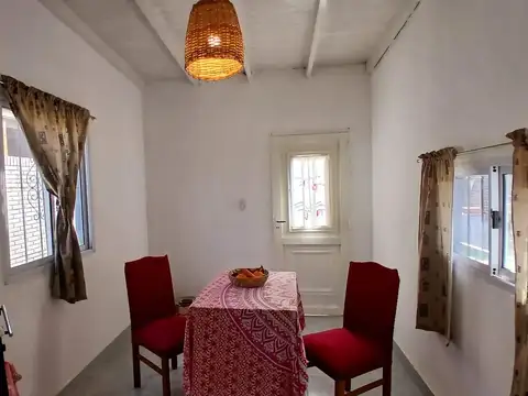 Casa 3 ambientes con 1 baño