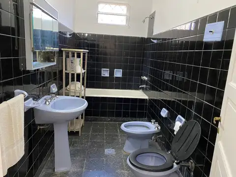 ¡EN VENTA! ¡ÚNICO EN LA ZONA! CHACRA DE 4 HECTÁREAS CON MEJORAS Y EXCELENTE PARQUIZACIÓN EN MERCEDES