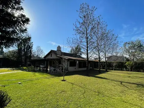 Casa en Venta con 1 cochera