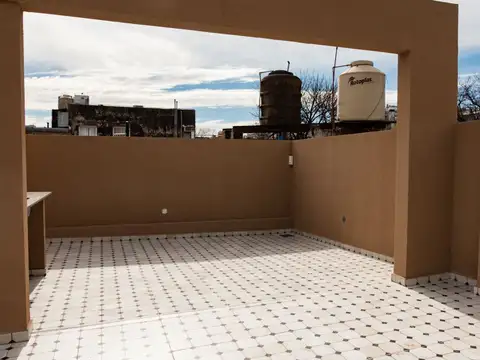 Depto Tipo Casa en Venta de 3 ambientes