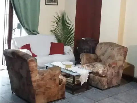 CASA EN VENTA CALLE JORGE 2379 JOSE MARMOL