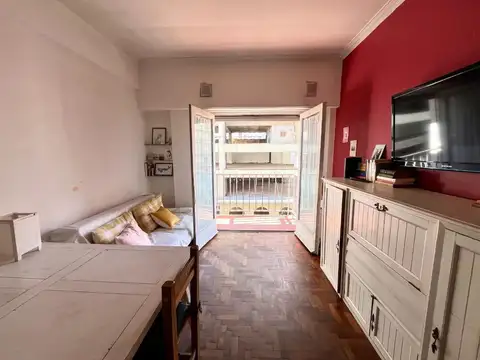 DPTO 3 AMB EN VENTA EN CENTRO AL FRENTE CON BALCON