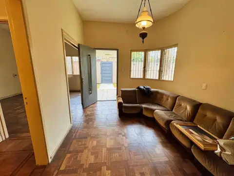 Casa en Venta en Haedo, USD 235.000