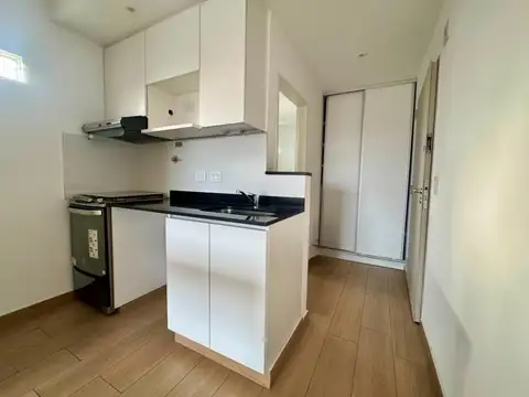 Departamento en Alquiler en Coghlan, $ 750.000
