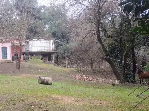 Casa en Venta Cabana. 2 Dormitorios. Gran parque con arroyo