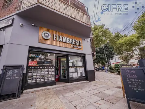 Local a la venta en esquina Nazca y Albarellos - Opción financiamiento.