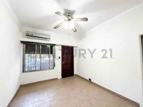 Casa en Venta en Ciudad Jardin del Palomar, USD 129.000