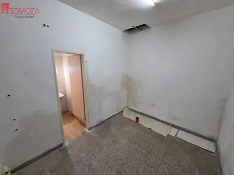 Local en Alquiler en Constitucion, $ 600.000