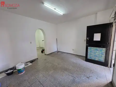 Local en Alquiler en Constitucion, $ 600.000