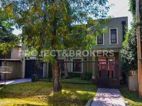 Casa 5 ambientes con 3 baños