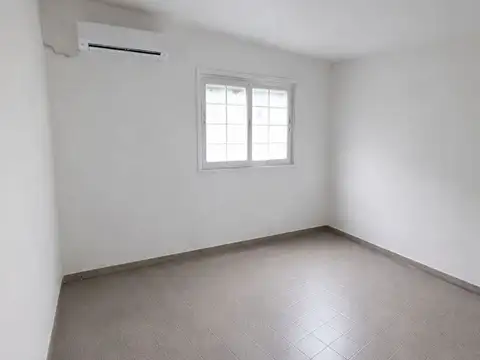Duplex yerba buena, Boulevard 700