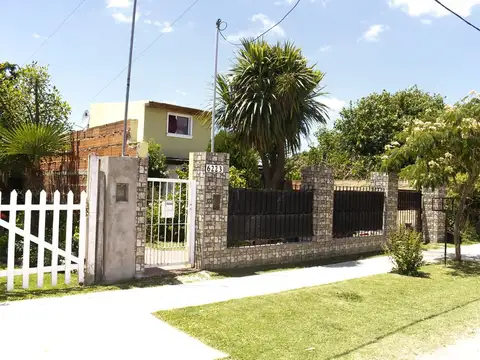 Venta casa 3 ambientes Parque Camet