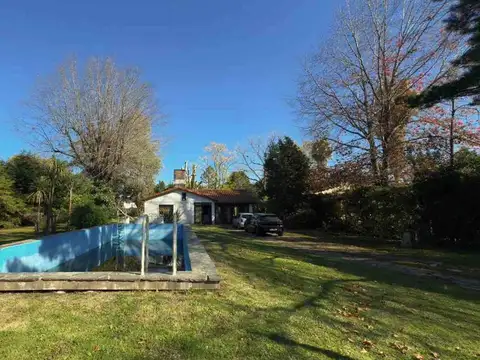 Casa 3 ambientes con 2 baños