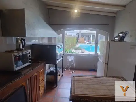 Casa en venta - 4 Dormitorios 3 Baños - Carmen de Areco