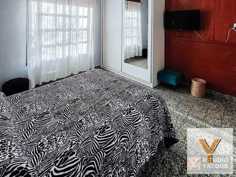 Casa en venta - 2 Dormitorios 1 Baño - Cocheras - 420Mts2 - Berisso